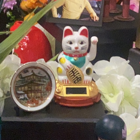 Juicy Couture LUCKY CAT CHARM NEW TAGGED BOX MANEKI NEKO JAPANESE GOOD LUCK - Picture 3 of 6